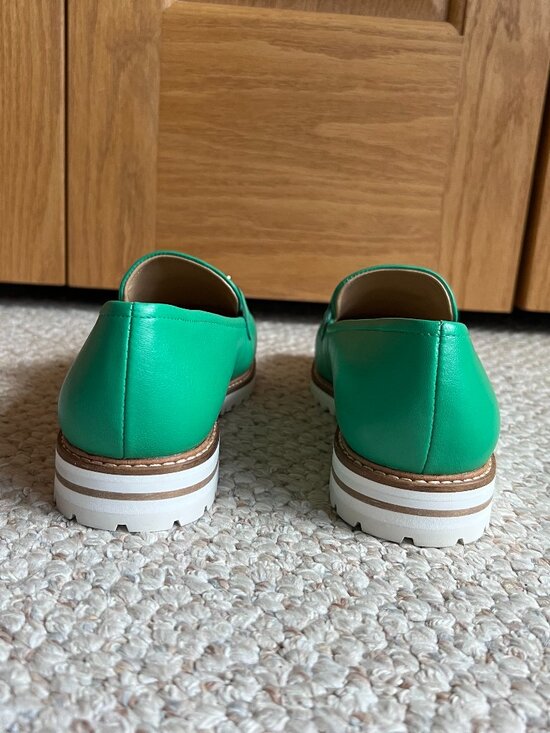 TALBOTS - Laura Tassel Soft Nappa Loafer -- NEW with Box - Picture 4 of 13